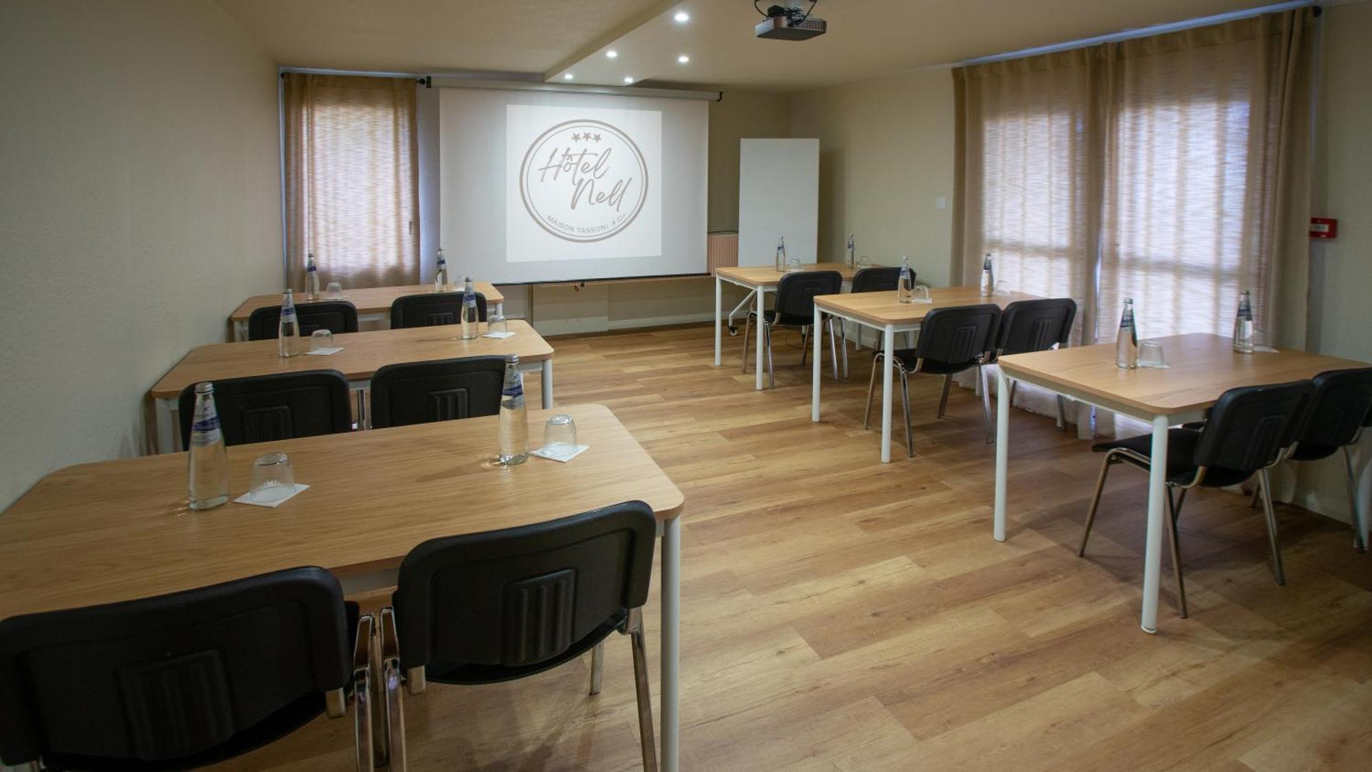 Hotel Nell Saint-Marcel  Ngoại thất bức ảnh