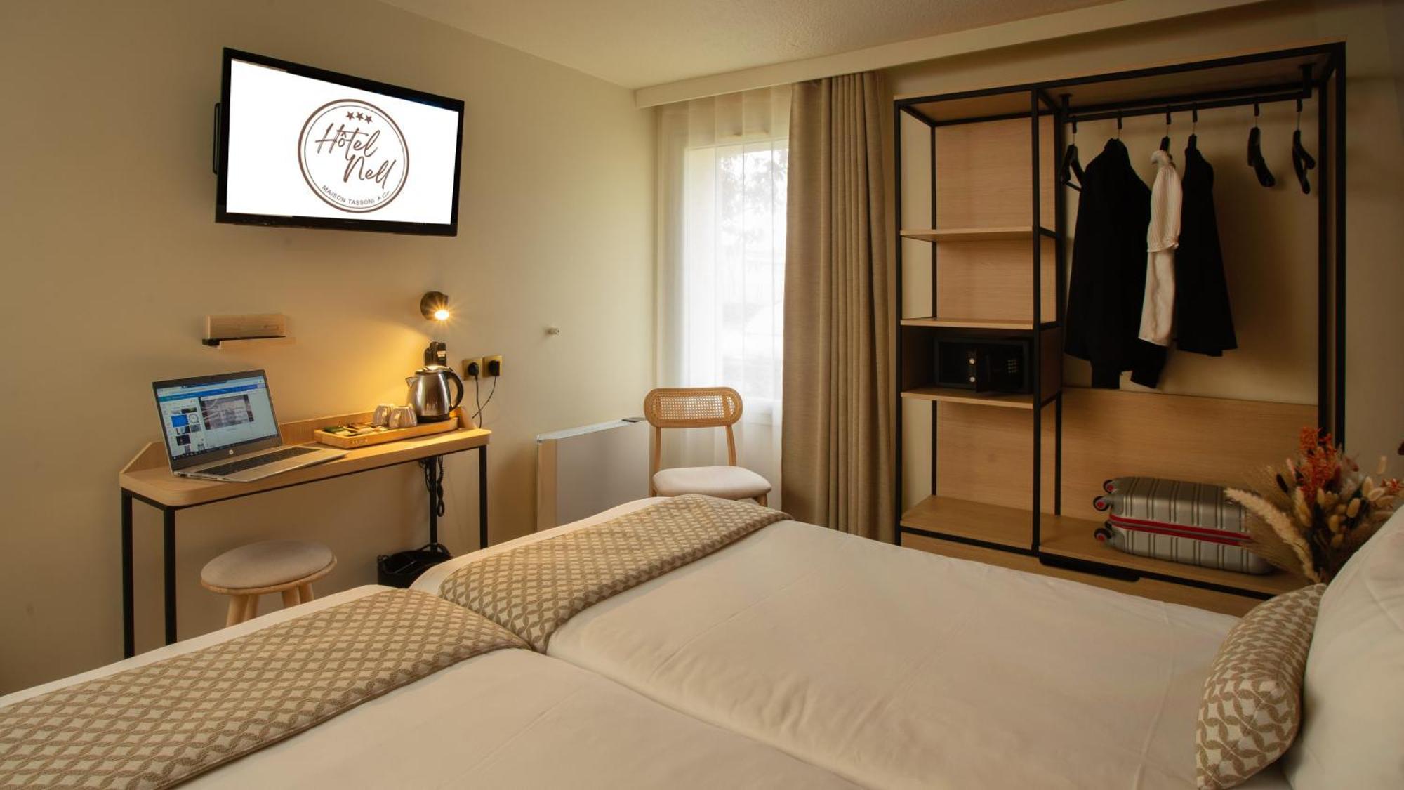 Hotel Nell Saint-Marcel  Ngoại thất bức ảnh