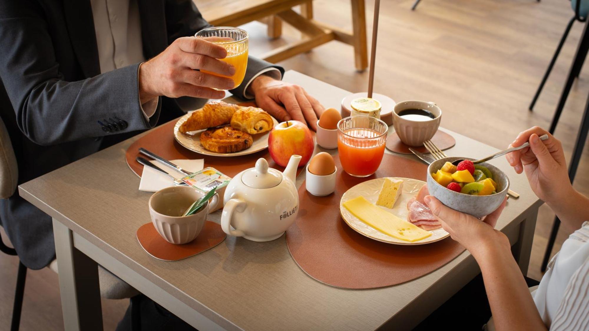 Hotel Nell Saint-Marcel  Ngoại thất bức ảnh
